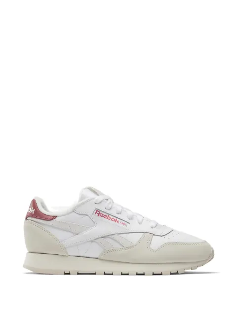 Reebok tenis con perforaciones