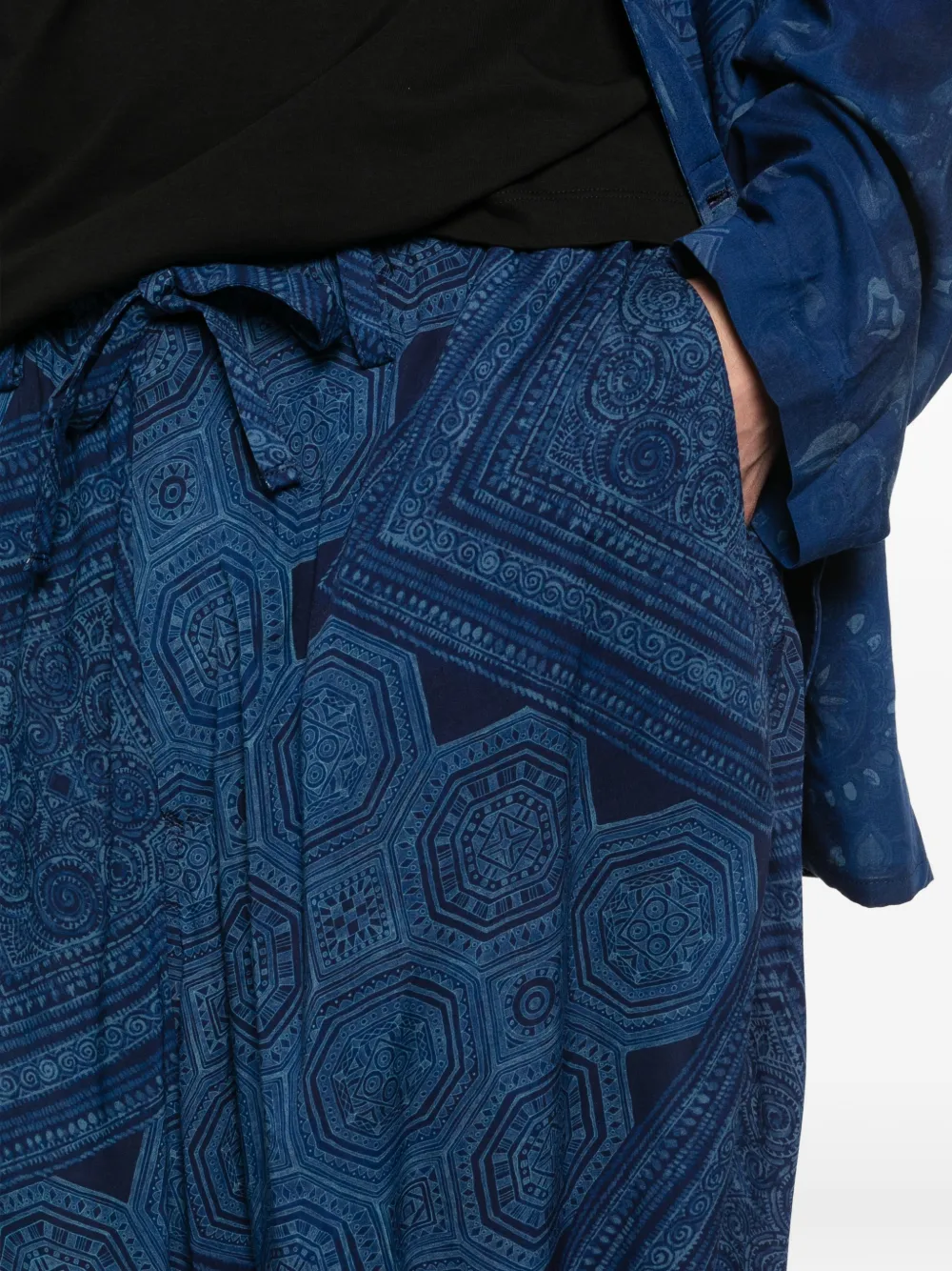 Yohji Yamamoto Broek met striksluiting Blauw