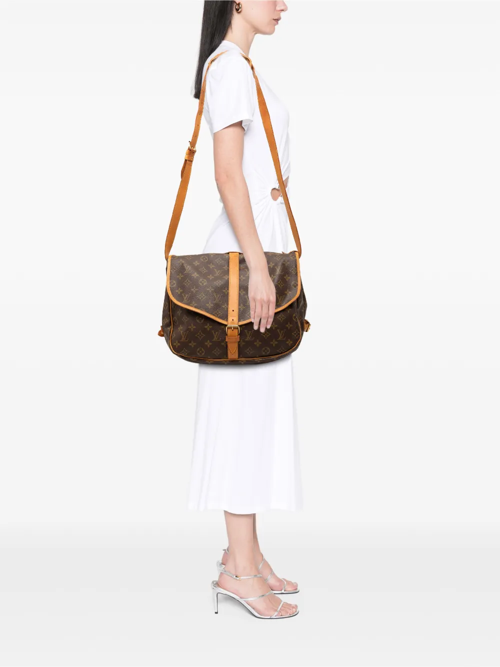  Louis Vuitton Pre-owned 1991 Monogram Saumur 35 Crossbody Bag - Brown 