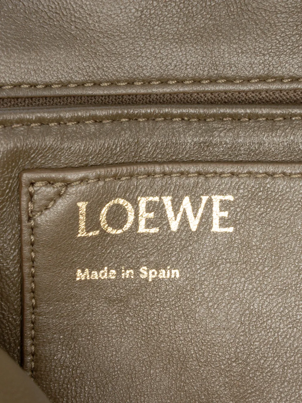 2021-2026 Shiny Lambskin Goya Puffer Bag Shoulder Bag