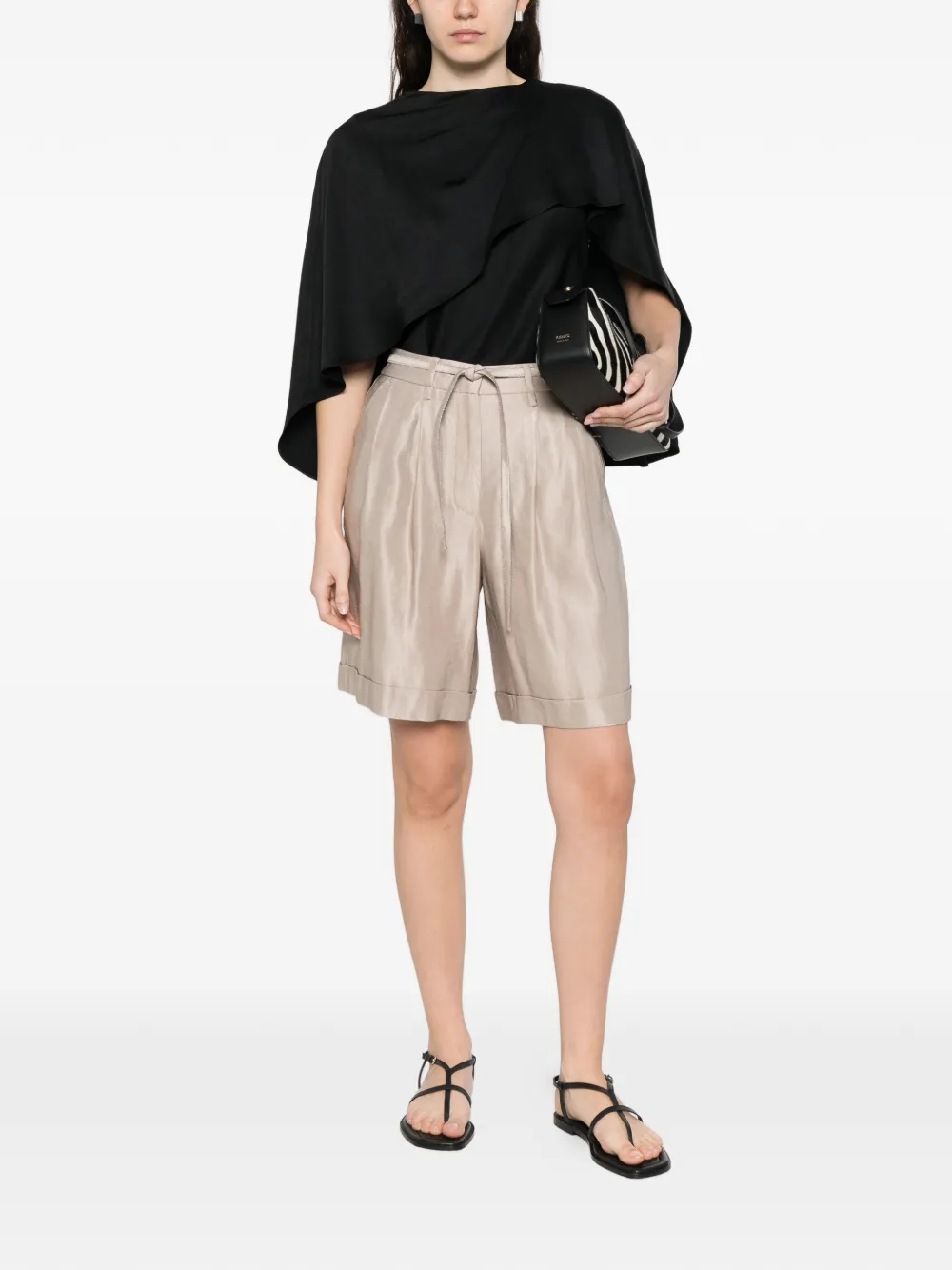  Peserico Cuffed-hem Pleated Shorts - Neutrals 