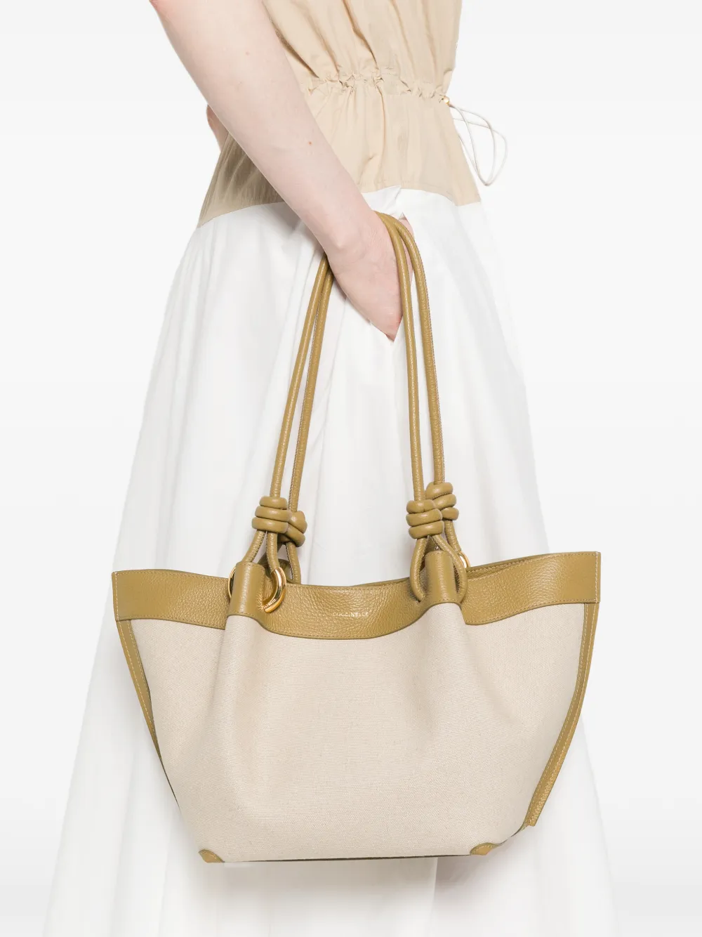Coccinelle Medium Finn schoudertas met geknoopte band Beige