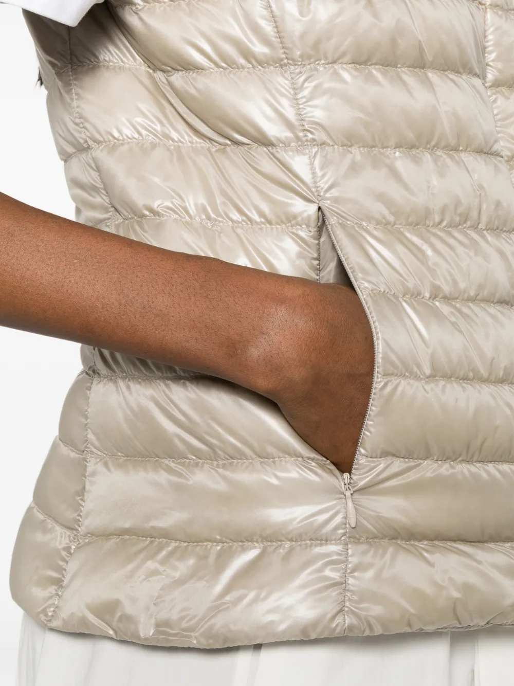 Herno Vera gewatteerde bodywarmer zonder kraag Beige