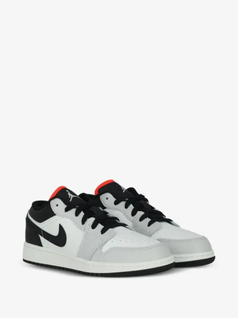 Nike Kids 로고 스니커즈