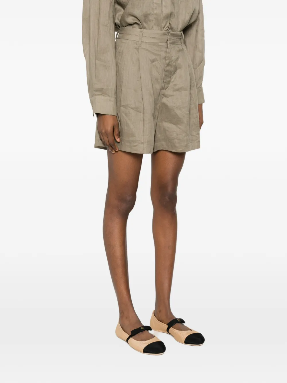  Eleh Pleated Shorts - Brown 