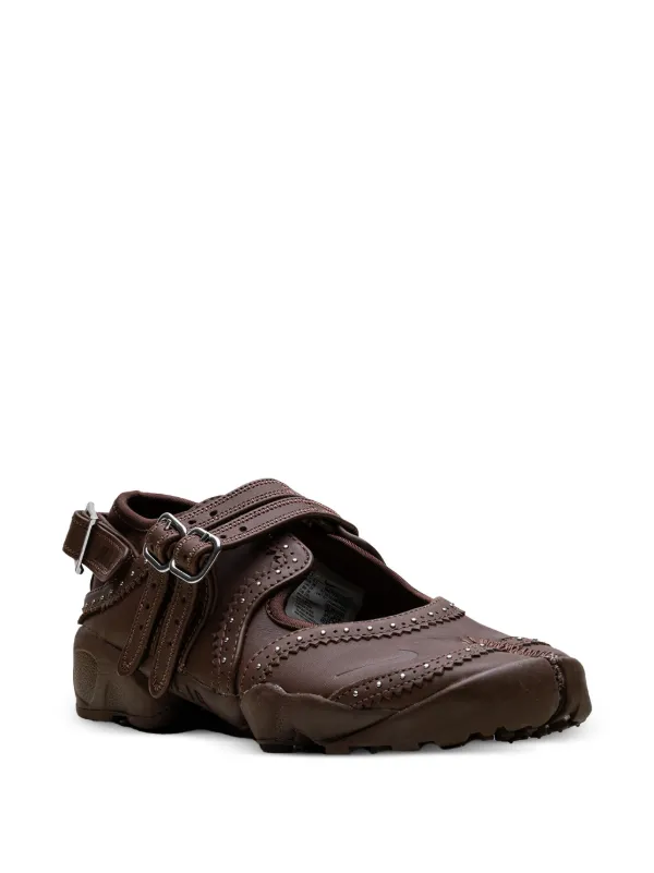 Nike Air Rift スニーカー | ブラウン | FARFETCH JP