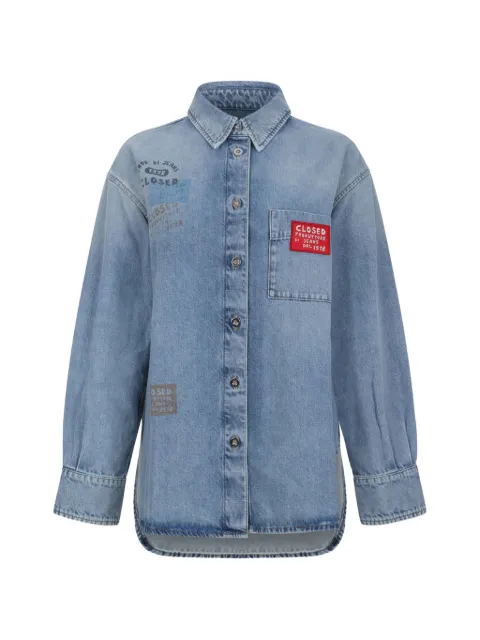 Closed buttoned logo-patch shirt