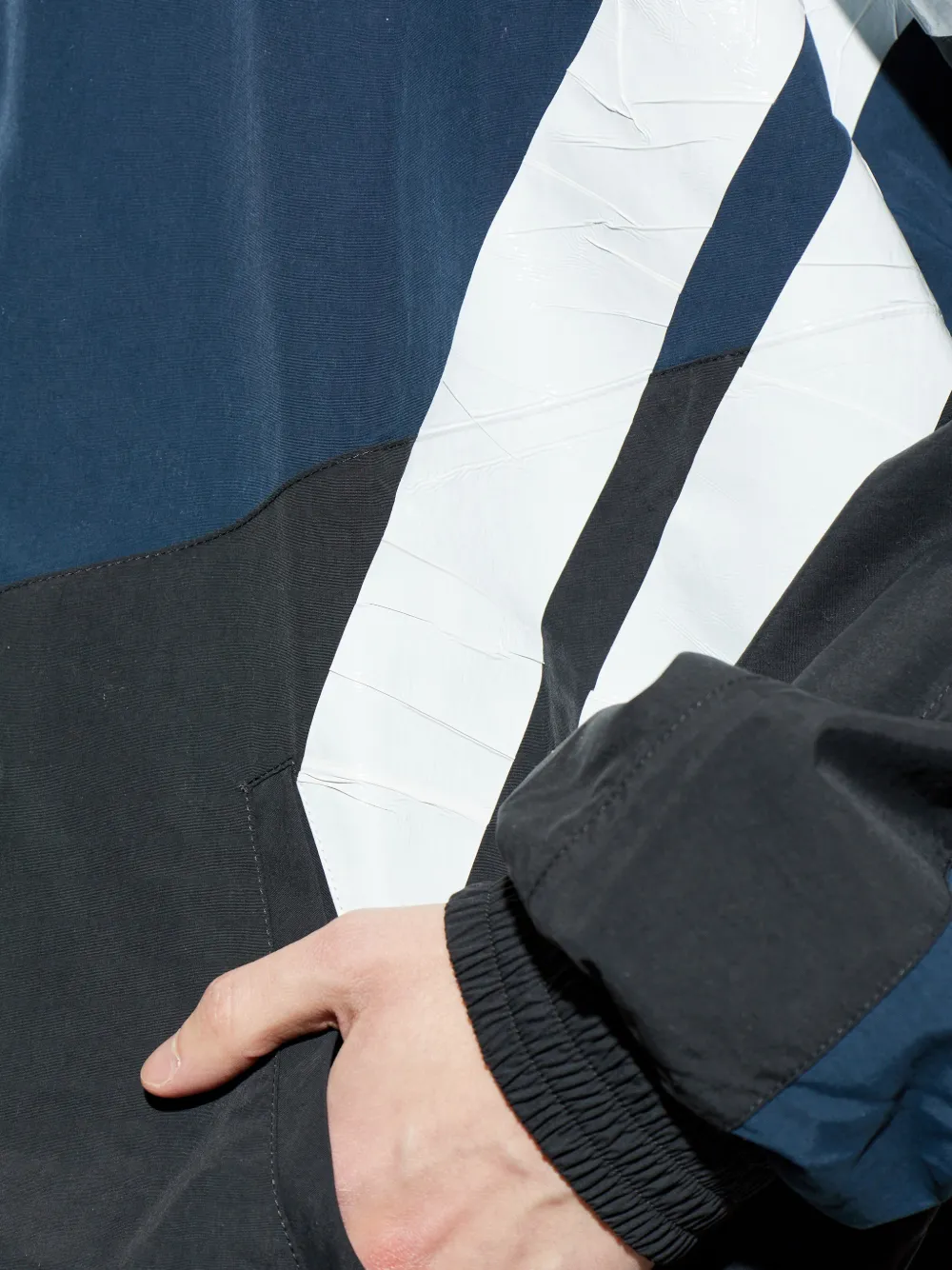 VETEMENTS Jack met gestreepte mouwen en colourblocking Zwart
