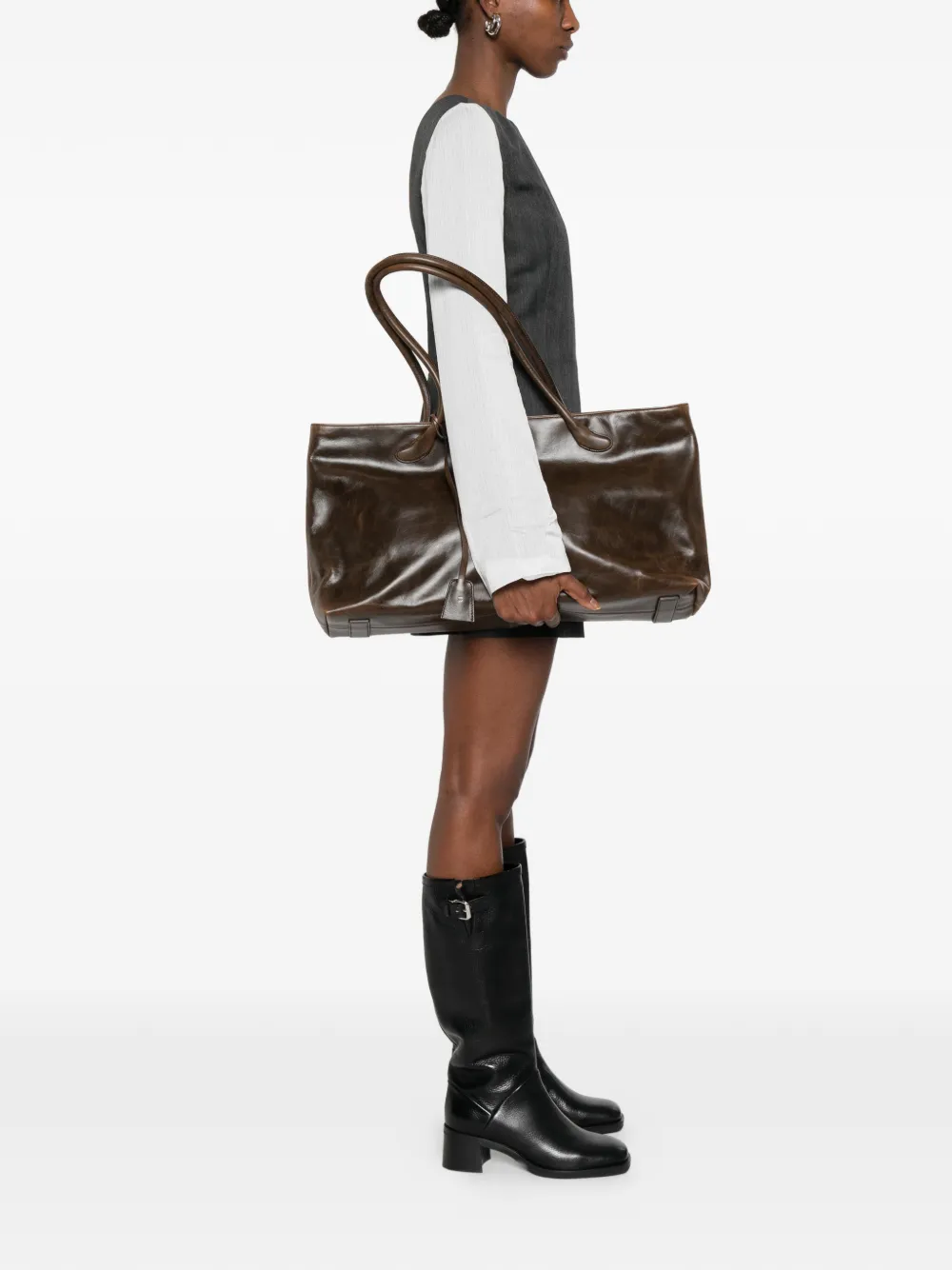  Low Classic Haricot Leather Shoulder Bag - Brown 
