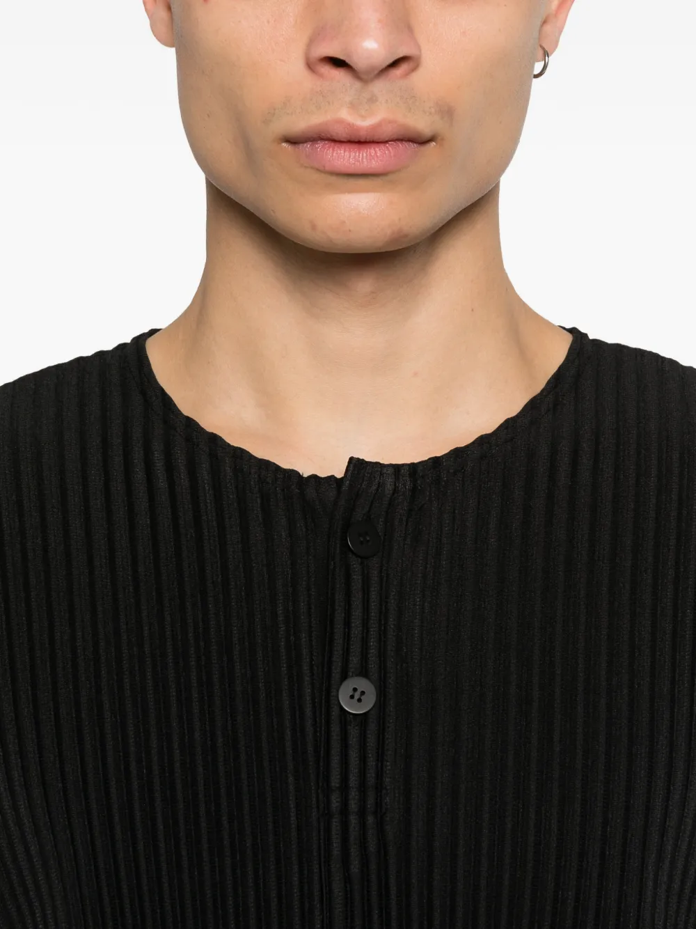 Homme Plissé Issey Miyake MC February T-shirt met plooien en knoop Zwart