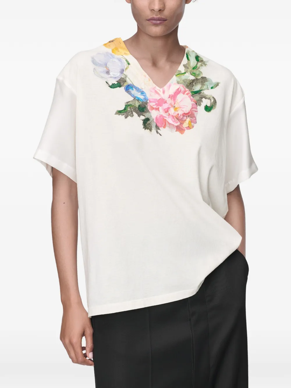 Maison Margiela T-shirt met bloemenprint en V-hals Wit