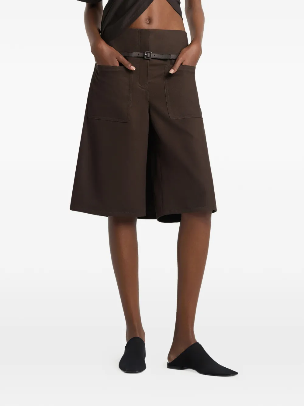 Courrèges Knielange shorts Bruin