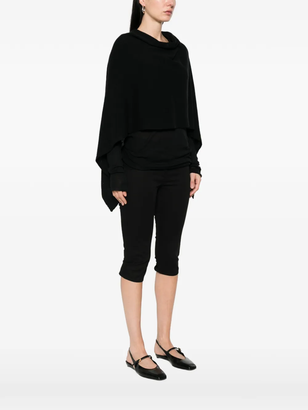  Beyou V-neck Poncho - Black 