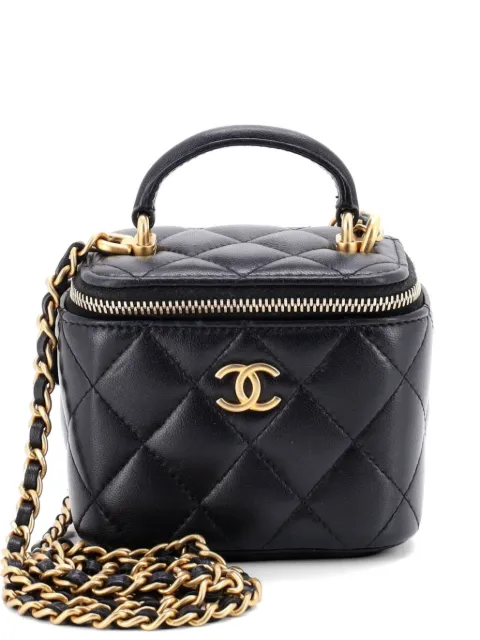 CHANEL Pre-Owned Classic Top Handle Vanity Case with Chain Quilted Lambskin Mini crossbody bag