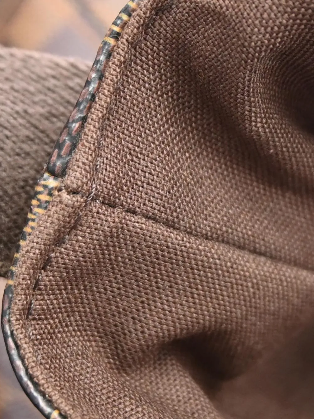 Louis Vuitton Pre-Owned GM Brooklyn messengertas met damier-patroon Bruin