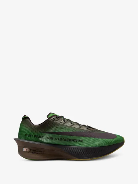 Nike Vaporfly 4 sneakers