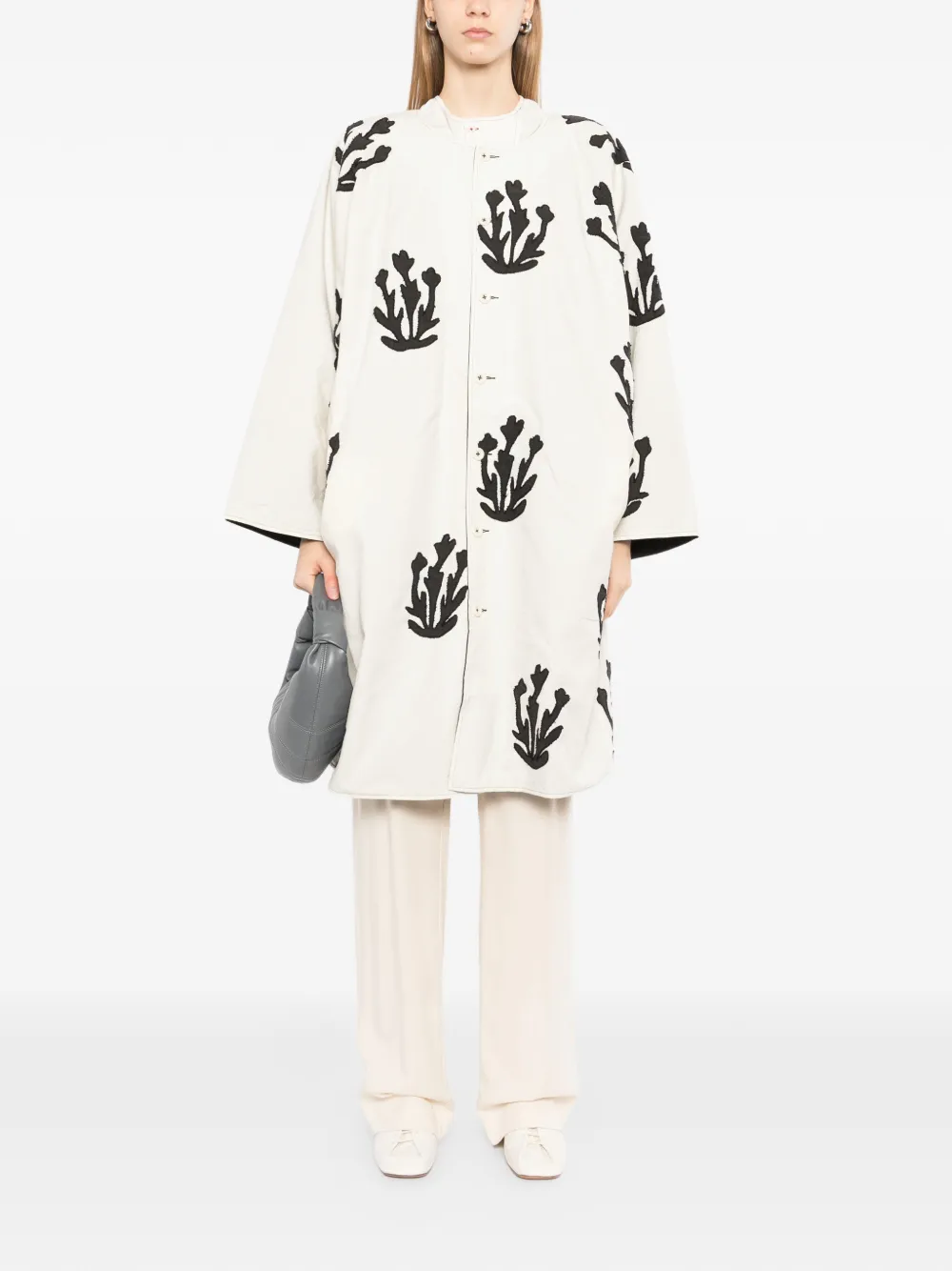  Kinyan Lam Floral-embrodairy Coat - Neutrals 