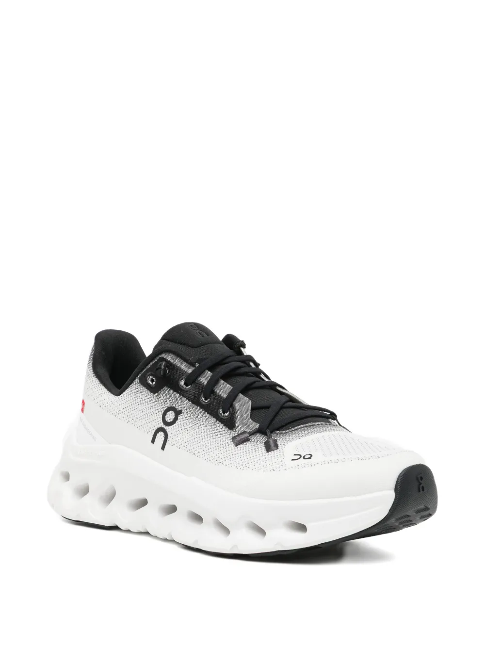 On Cloudtilt trainers Wit