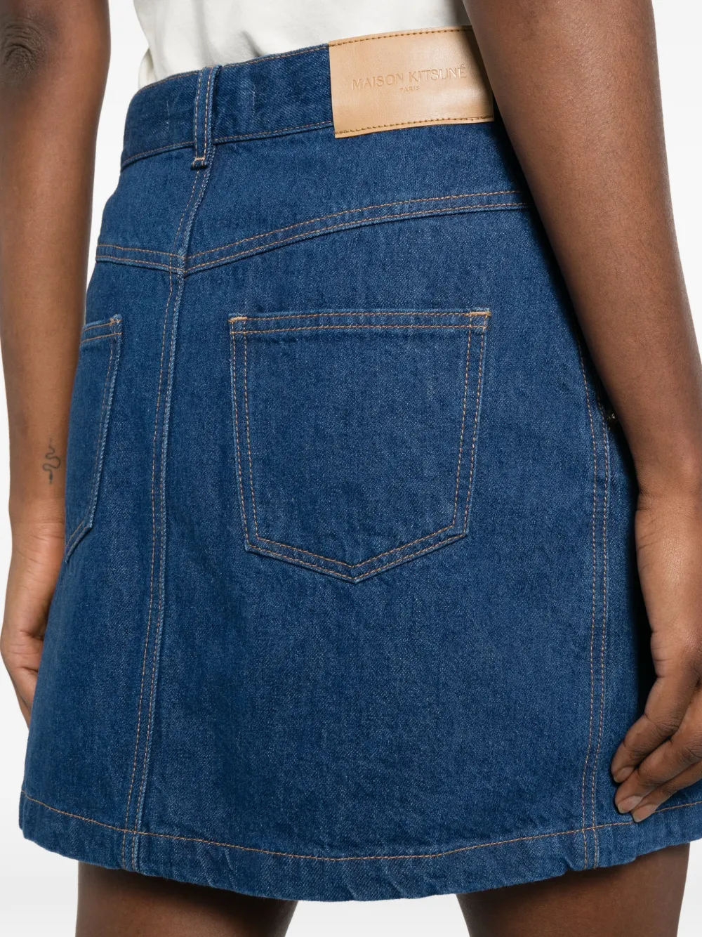 Maison Kitsuné Denim mini-rok met normale pasvorm Blauw