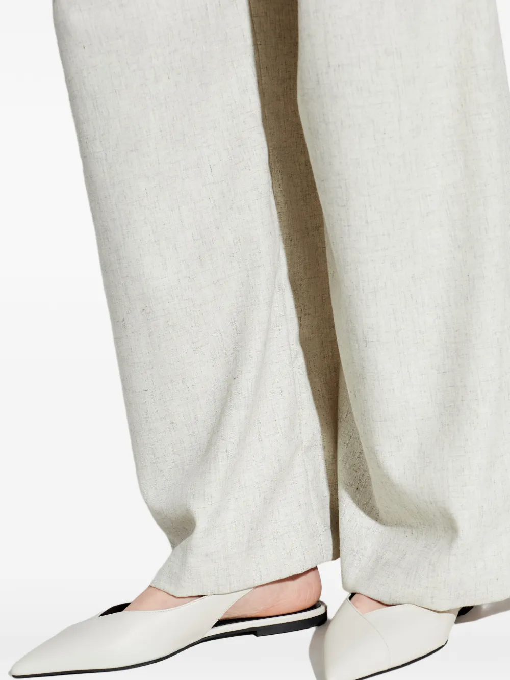 Furla Sfera leren pumps met puntige neus Grijs