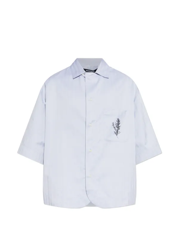 【JACQUEMUS】ロゴプレート長袖シャツ Jacquemus Chemise Gardian シャツ | ブルー | FARFETCH JP