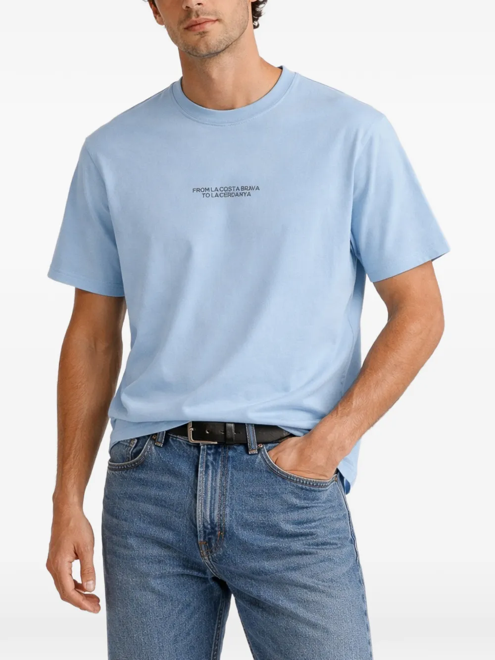 LES HÉRITIERS Roots T-shirt met tekst Blauw