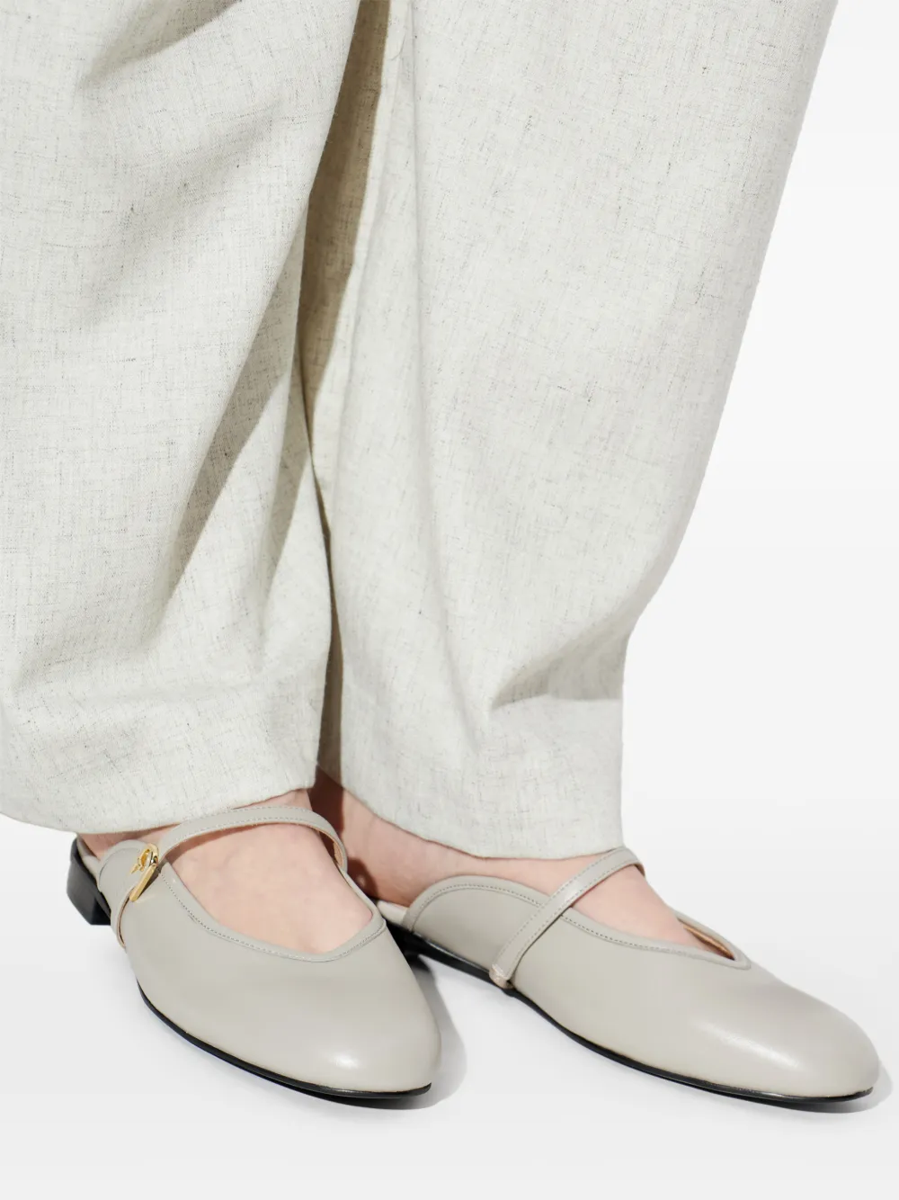 Furla Etoile strap-detail leather mules Grijs