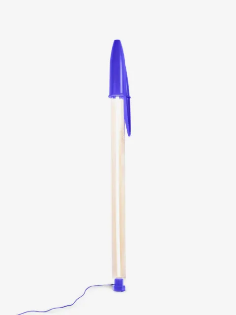 Seletti lampe x BIC® à design de stylo