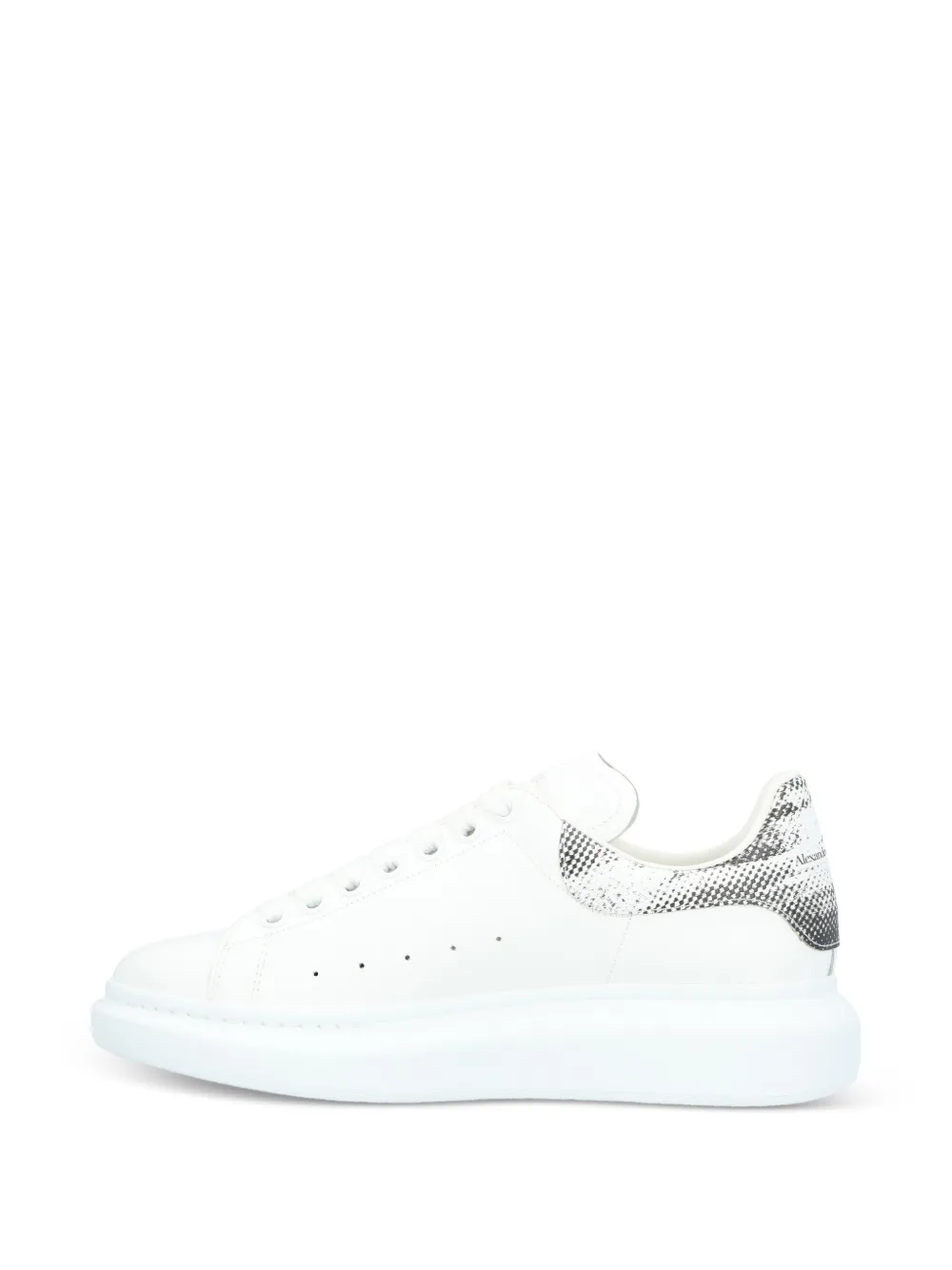 Alexander McQueen Pre-Owned Oversized leather sneakers - Weiß