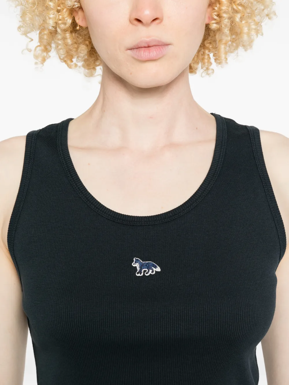 Maison Kitsuné Geribbelde tanktop met embleem Blauw