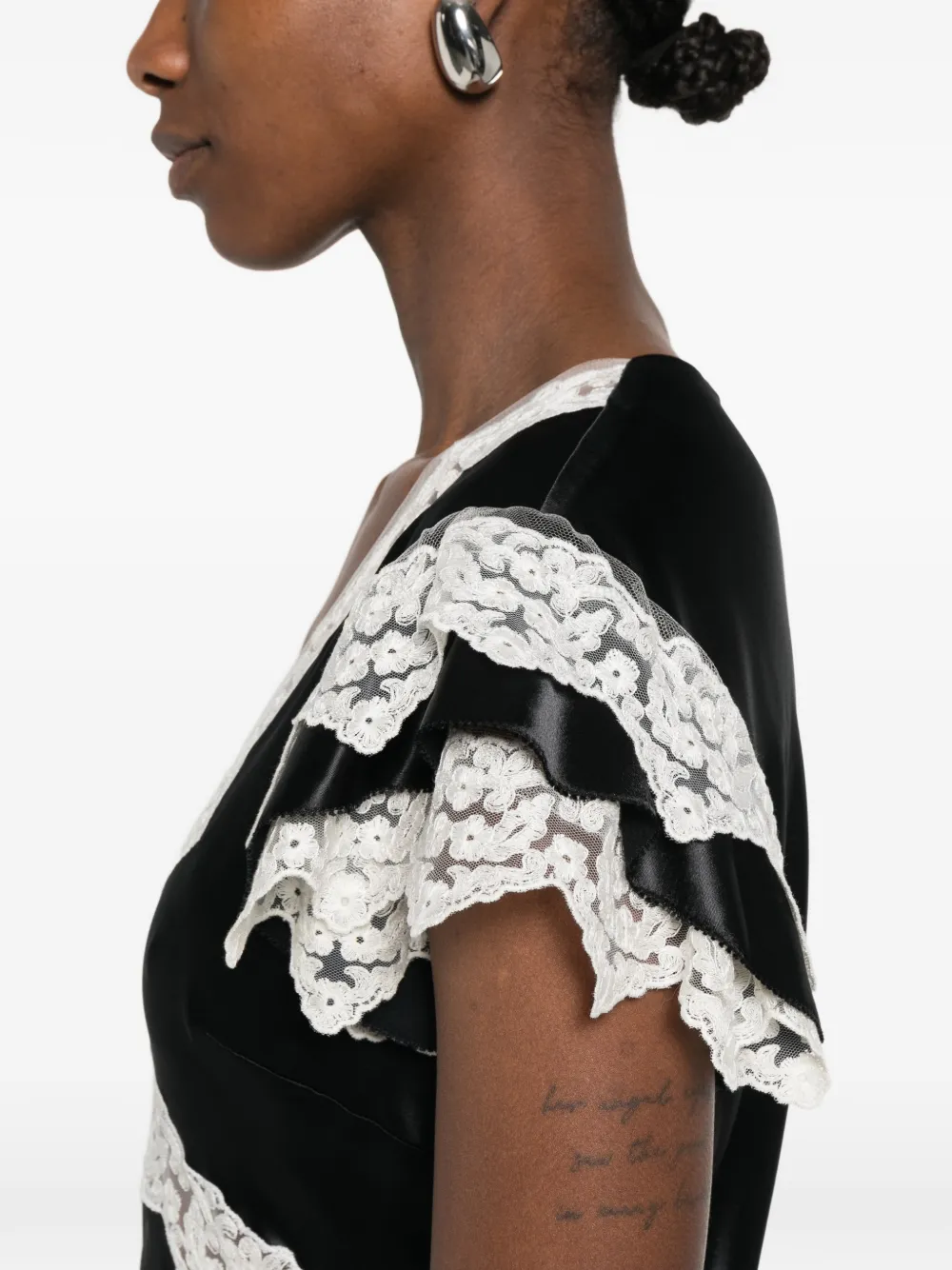 Alberta Ferretti Maxi-jurk met afwerking van kant en V-hals Zwart