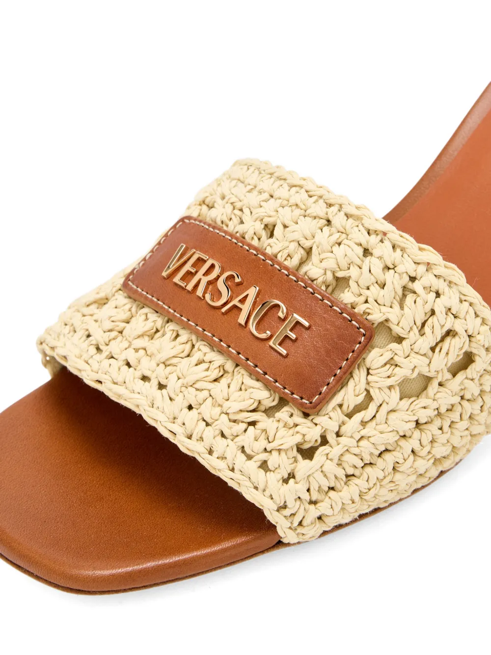 Versace Sandalen met logoplakkaat Beige