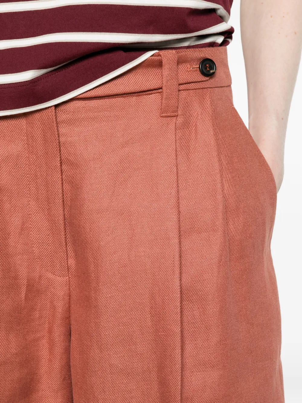 Brunello Cucinelli Geplooide shorts Oranje