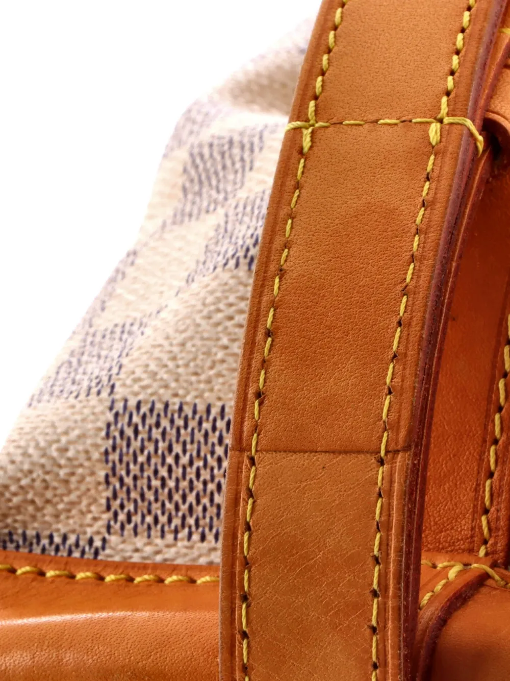 Noe Handbag Damier Bb Bucket Bag
