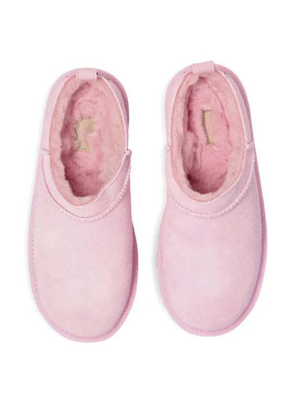 UGG Kids Classic Micro スエード ブーツ | ピンク | FARFETCH JP