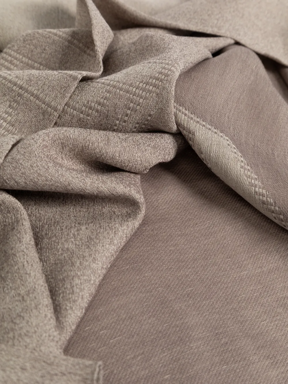 Emporio Armani Sjaal met logo-jacquard Beige