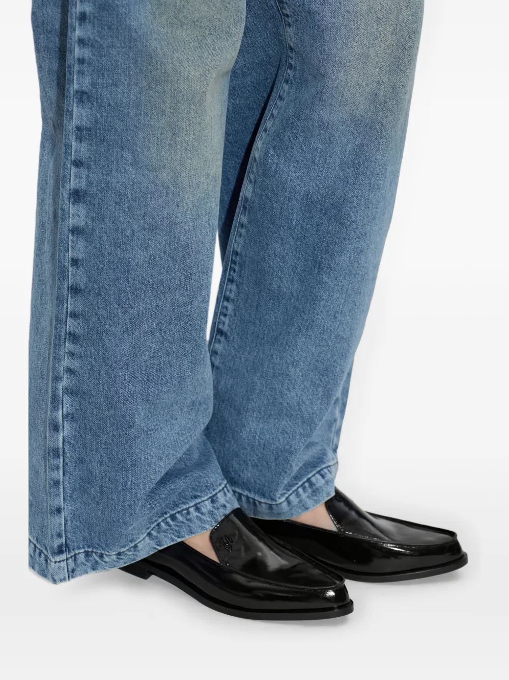 Emporio Armani Icon logo detail leather loafers Zwart