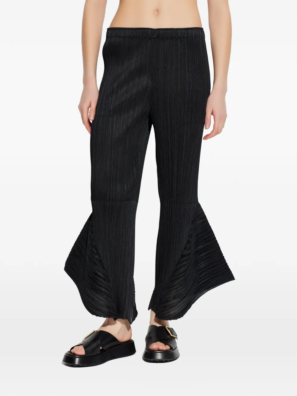 Pleats Please Issey Miyake フレアパンツ | ブラック | FARFETCH JP