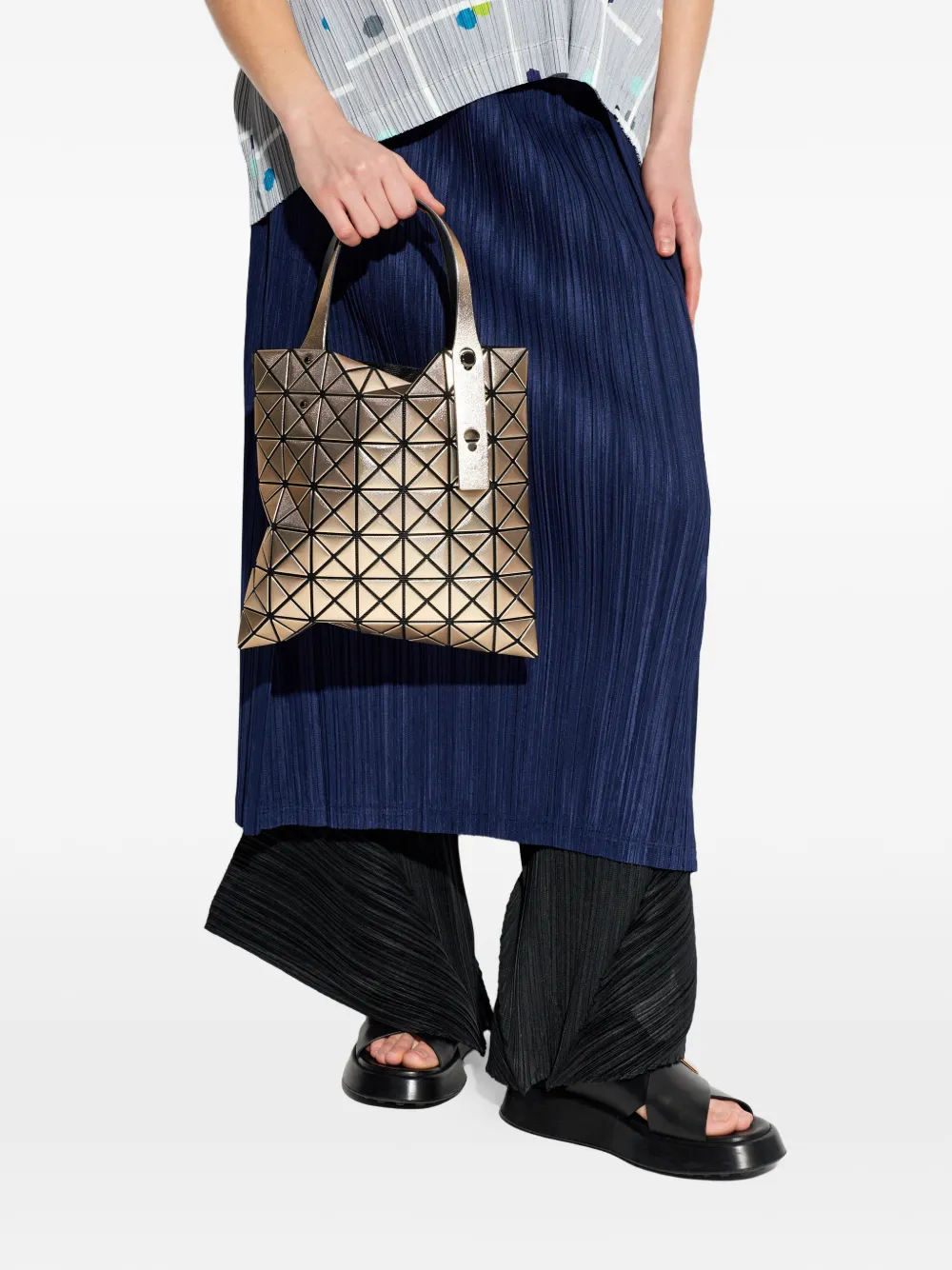 Bao Issey Miyake Platinum shopper met geometrische vlakken Goud