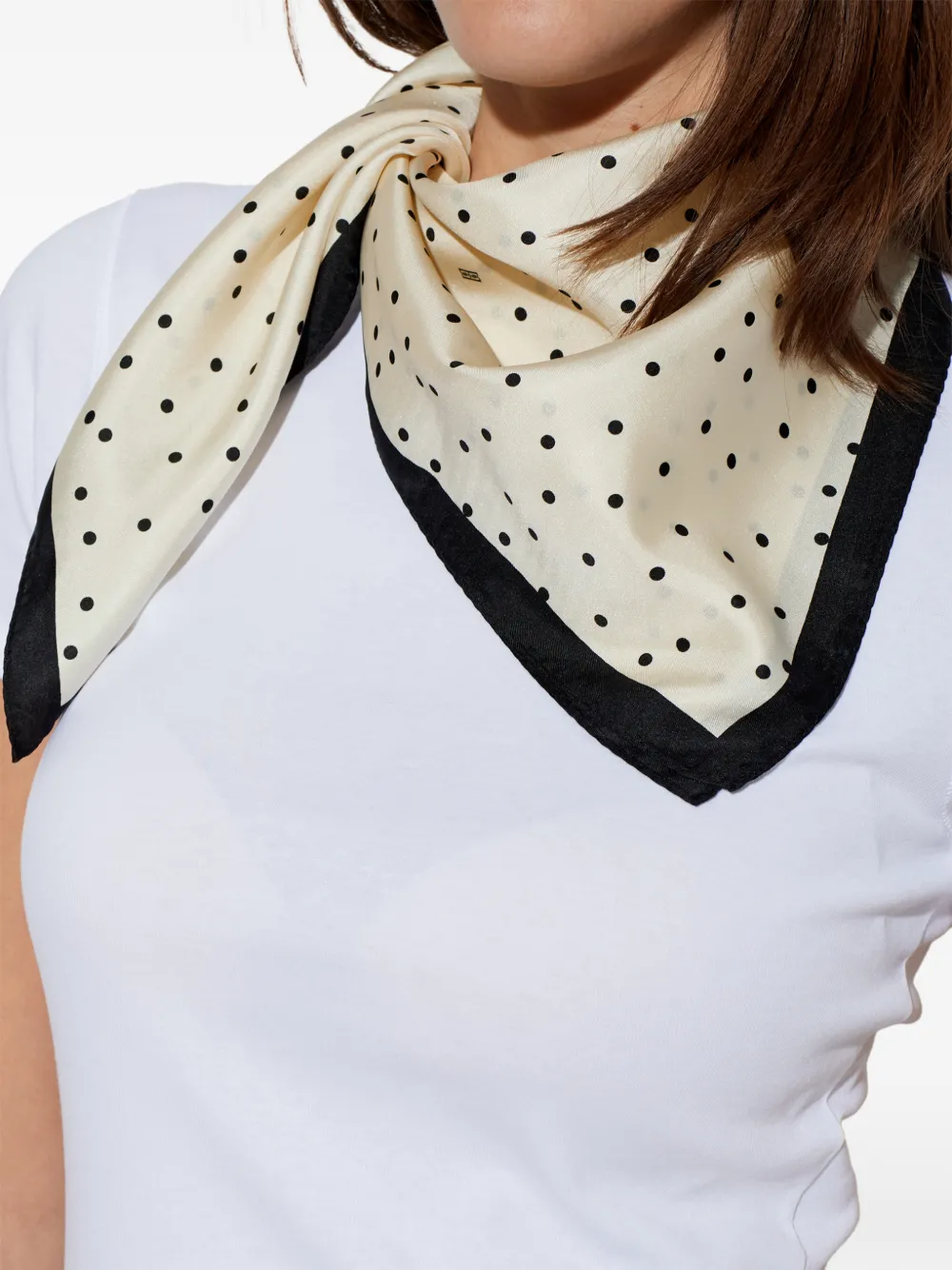 By Malene Birger Poula sjaal met stippen Beige