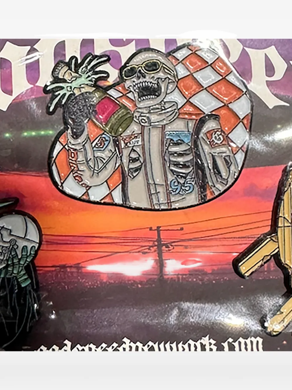 GODSPEED NYC pins set (set of three) - Oro