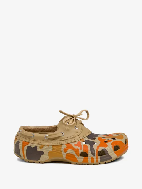 Crocs boat-effect camouflage-printed clogs
