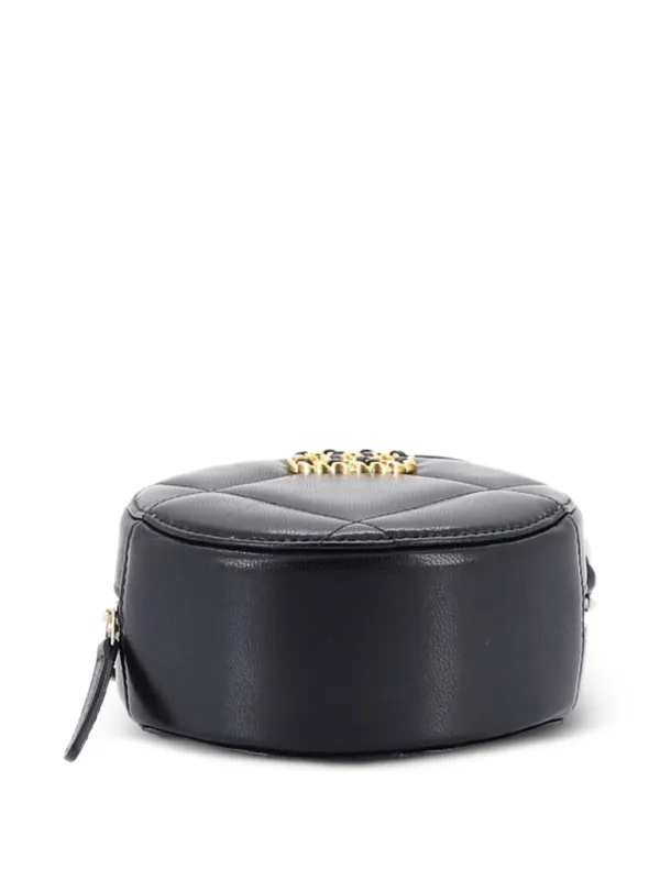CHANEL ブラックレザー クラッチバッグ