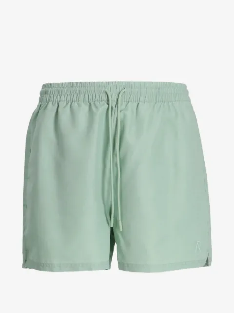 Represent shorts de playa con logo bordado