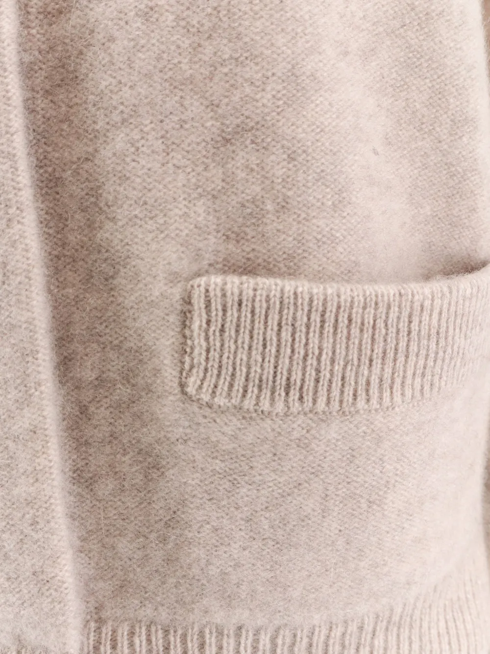 Vince Vest met zak aan de voorkant Beige
