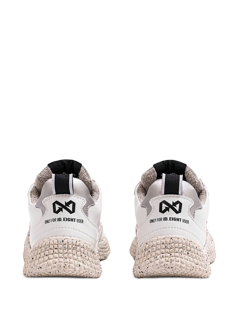 ID.EIGHT Hana sneakers met pijlpatroon Wit