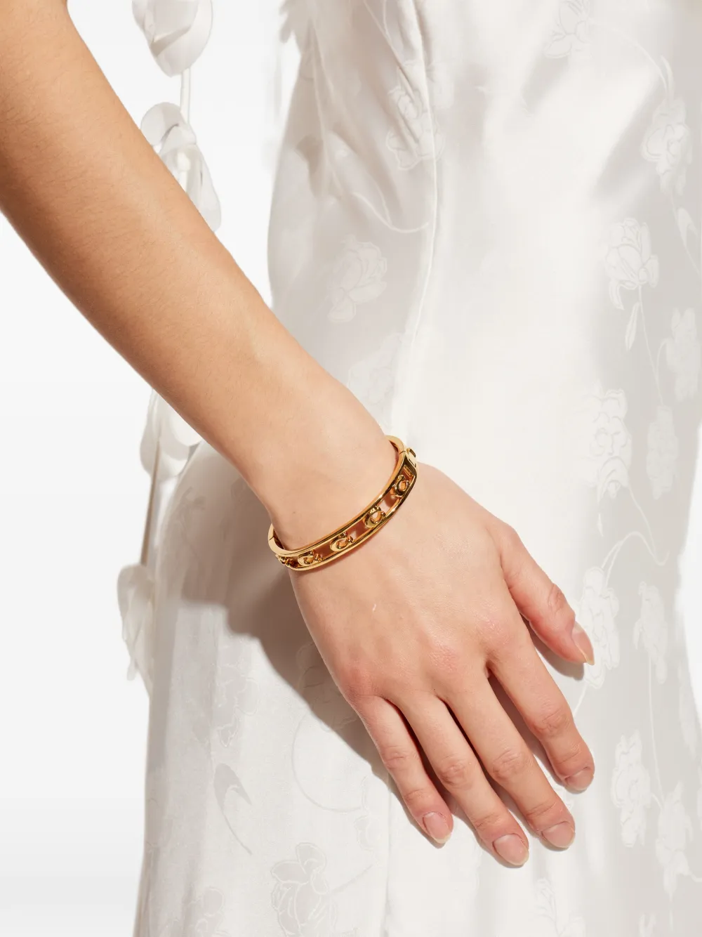  Coach Logo Bracelet - Gold 