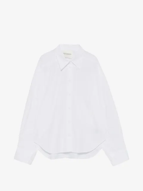 Closed buttoned shirt