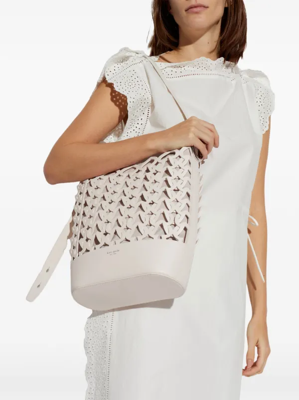 Kate Spade Halo レザーバケットバッグ | ニュートラル | FARFETCH JP