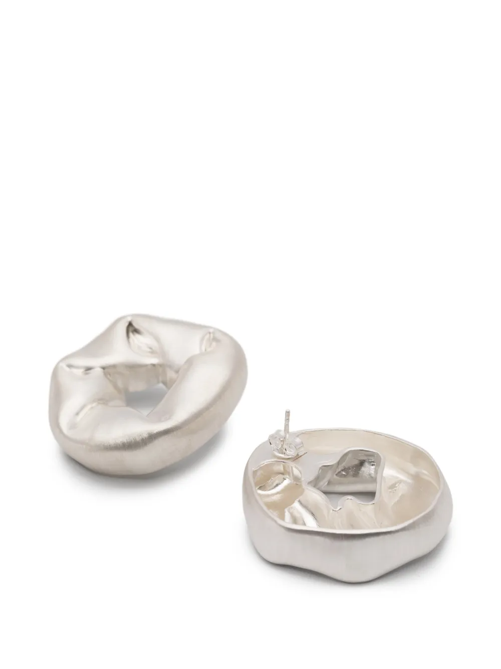  Completedworks Pendientes Oversized Scrunch Con Apliques - Plateado 